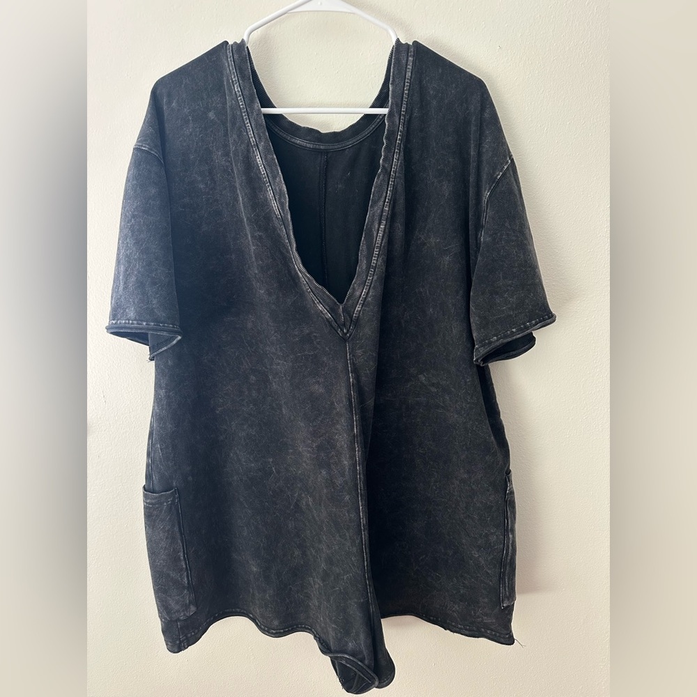 Free people movement marble color hotshot tee romper size medium - Picture 4 of 12